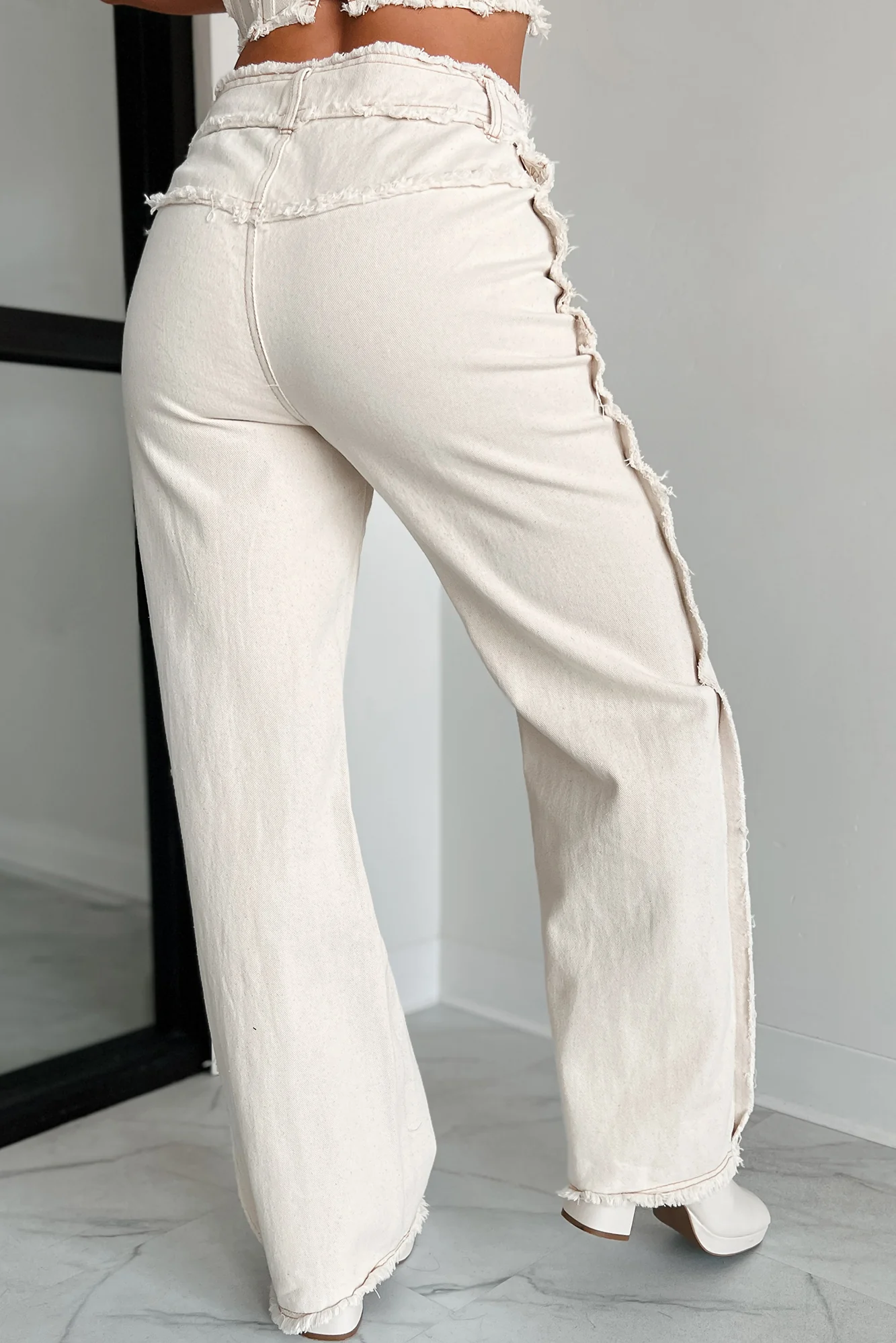 Roswell Frayed Seam Wide Leg Jeans (Off White Denim) - Image 7