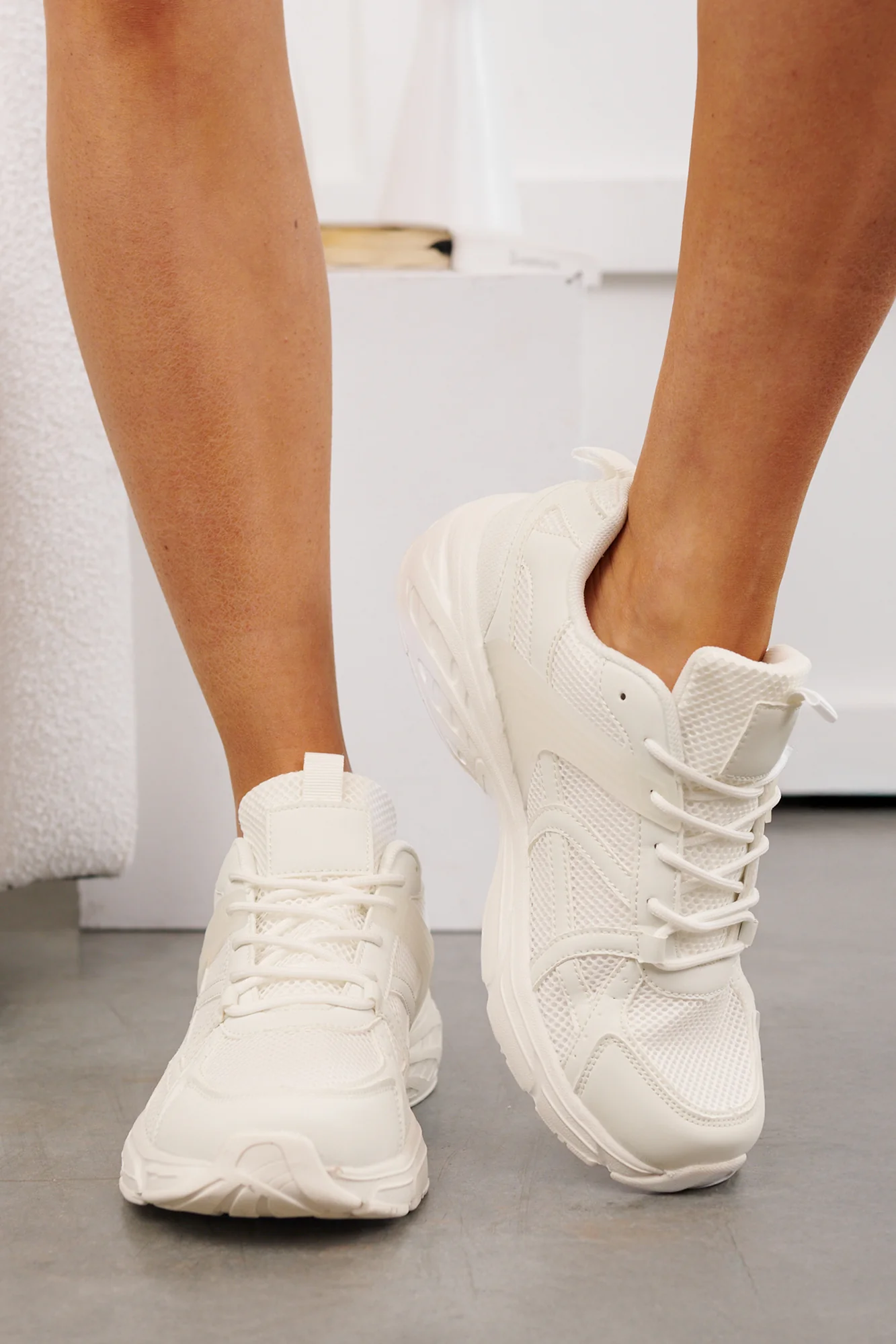Set The Pace Lace-Up Chunky Sneakers (White) - Image 3
