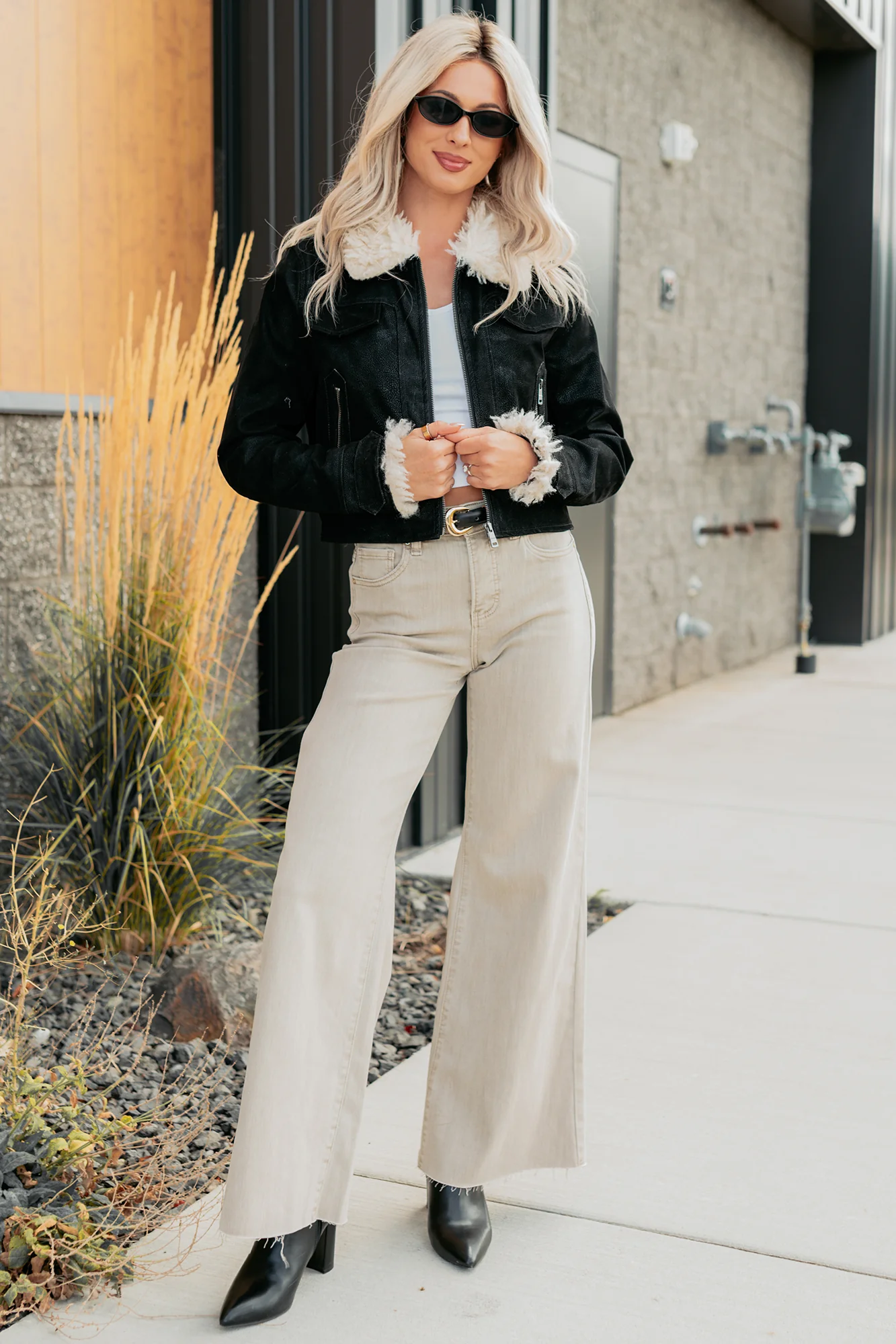 Soulful Strolls Shearling Aviator Jacket (Black/Cream) - Image 3