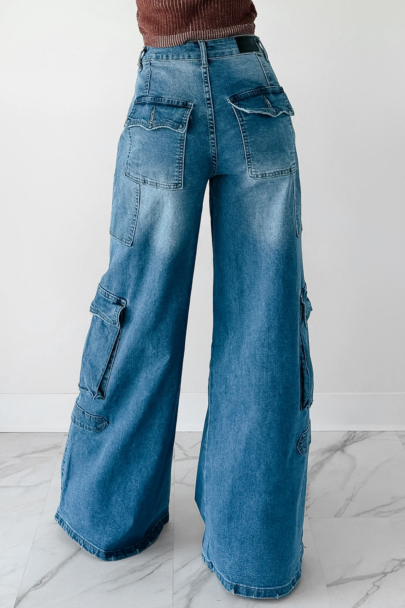 Susan Wide Leg Balboa Cargo Jeans (Medium) - Image 4