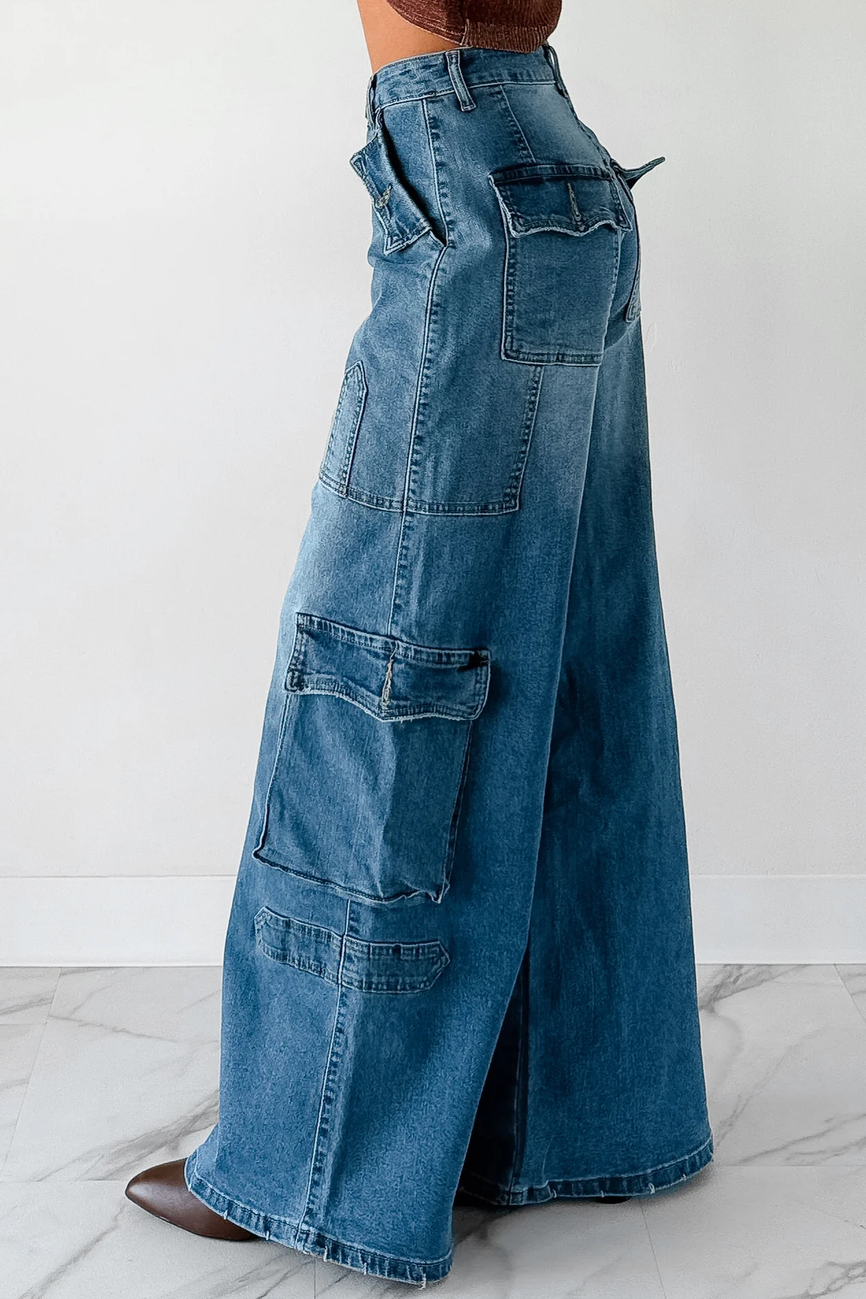 Susan Wide Leg Balboa Cargo Jeans (Medium) - Image 5