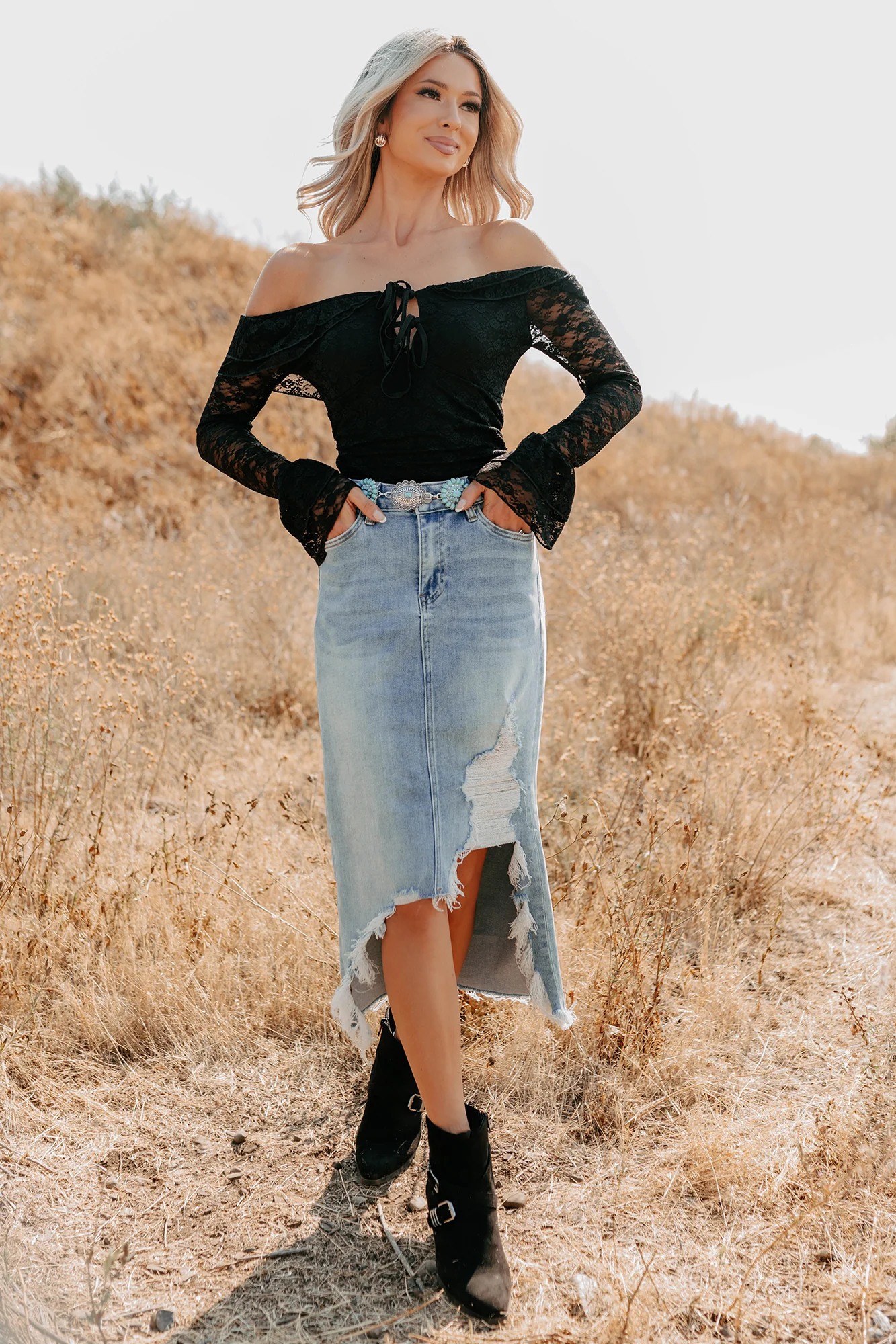 Throne Ready Off The Shoulder Lace Bodysuit (Black) - Image 5