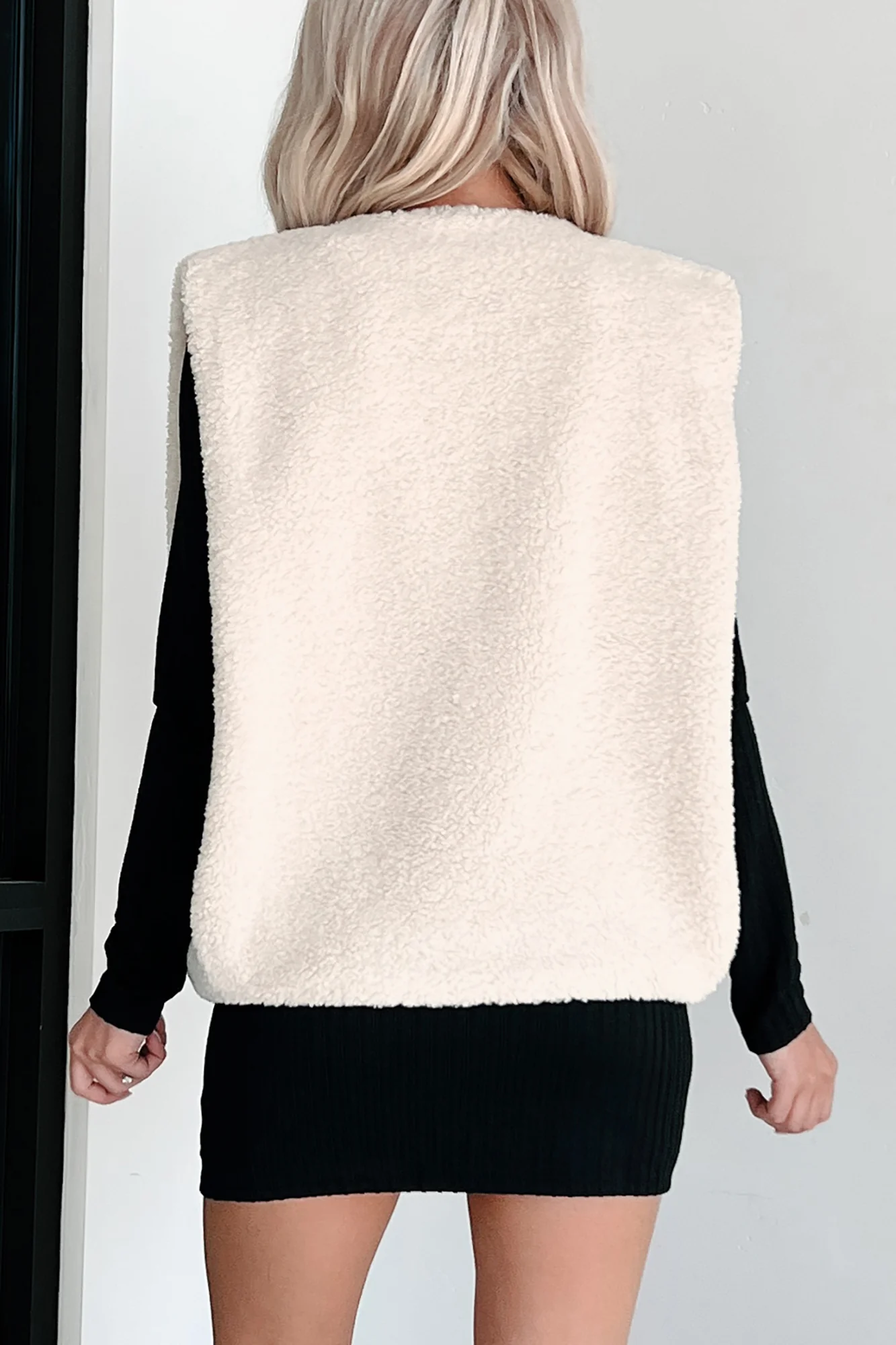 Took A Chance Oversized Sherpa Vest (Cream) - Image 6