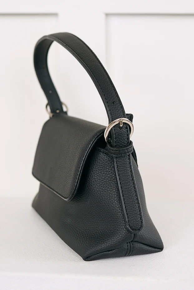 Turn On Charm Faux Leather Handbag (Black) - Image 4