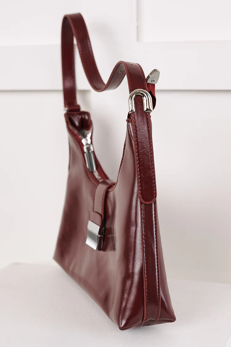 Vogue Visionary Faux Leather Handbag (Red) - Image 4