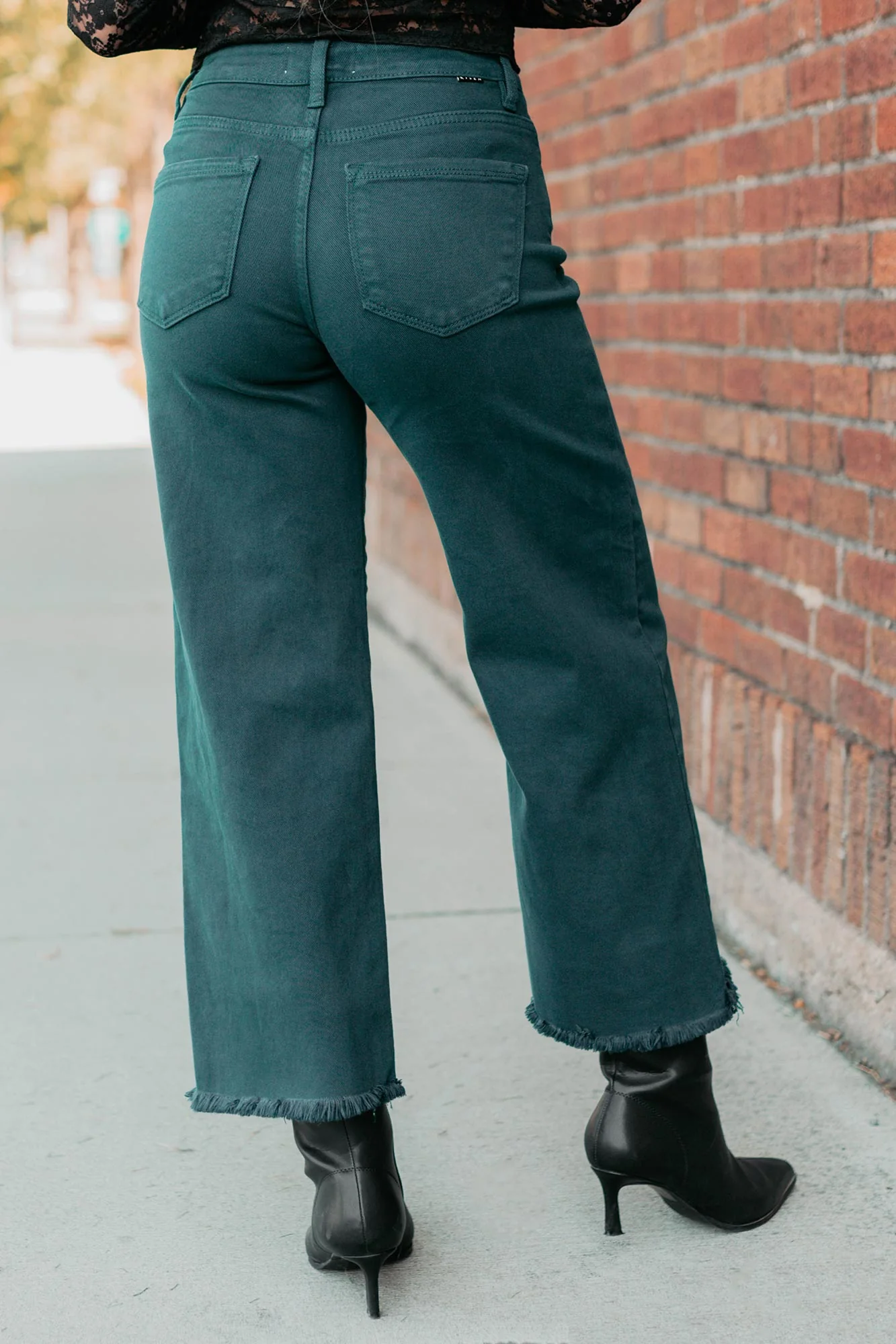 Walter High Rise Wide Crop Risen Jeans (Hunter Green) - Image 4