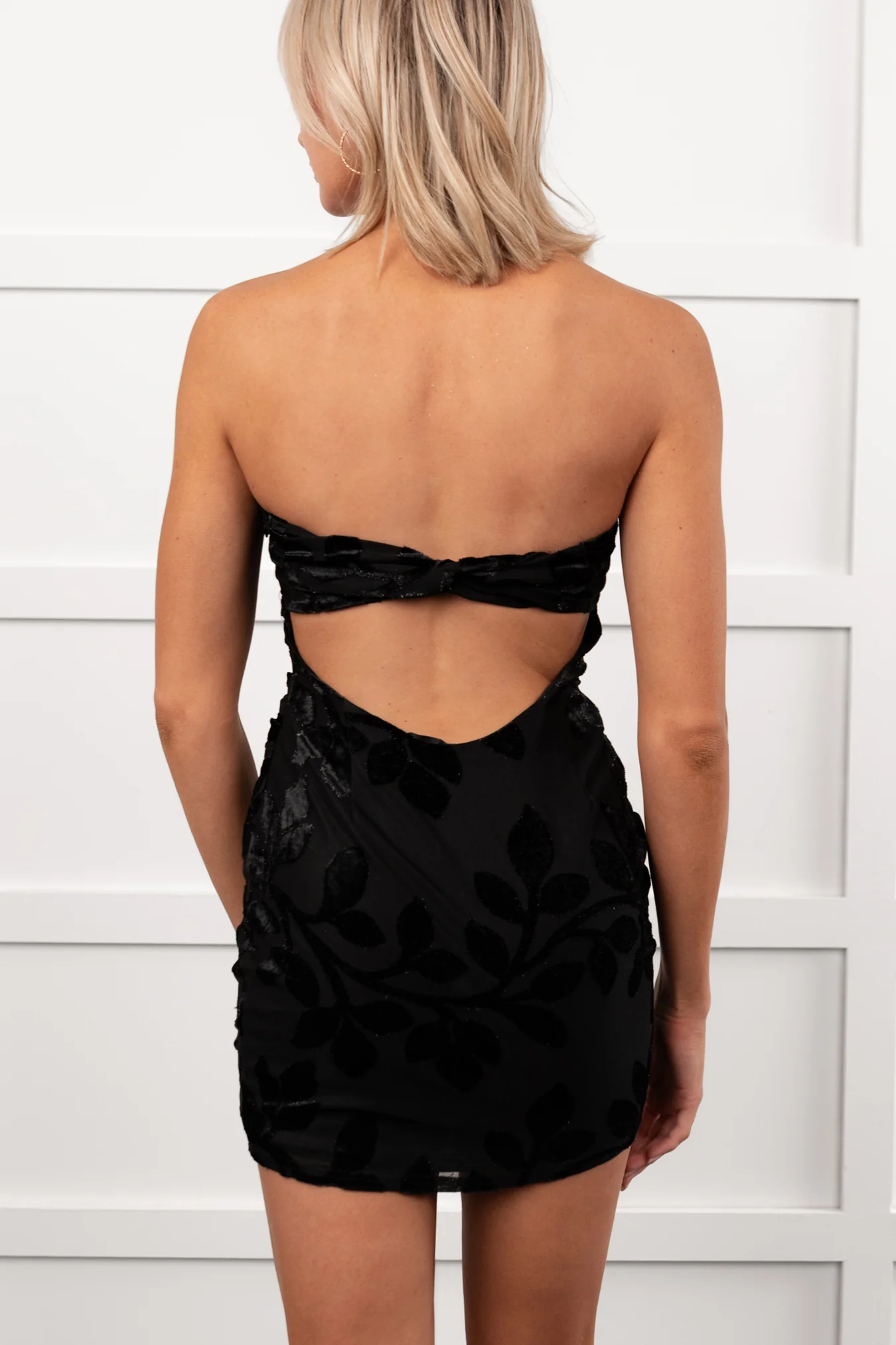 Weekend Spell Strapless Velvet Mini Dress (Black) - Image 3