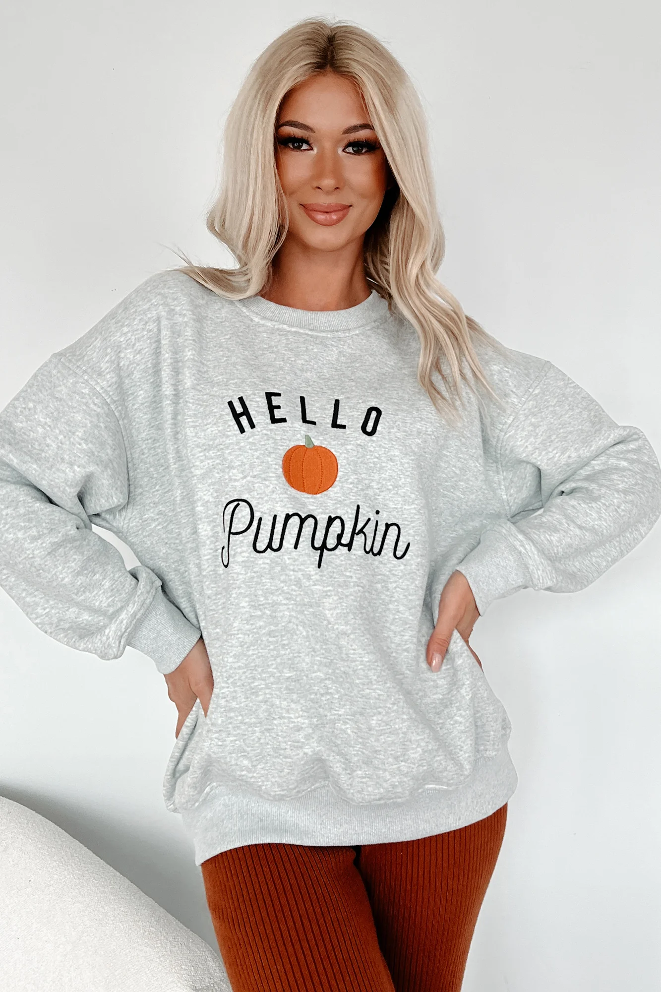 Welcoming Fall "Hello Pumpkin" Crewneck Sweater (Grey) - Image 5