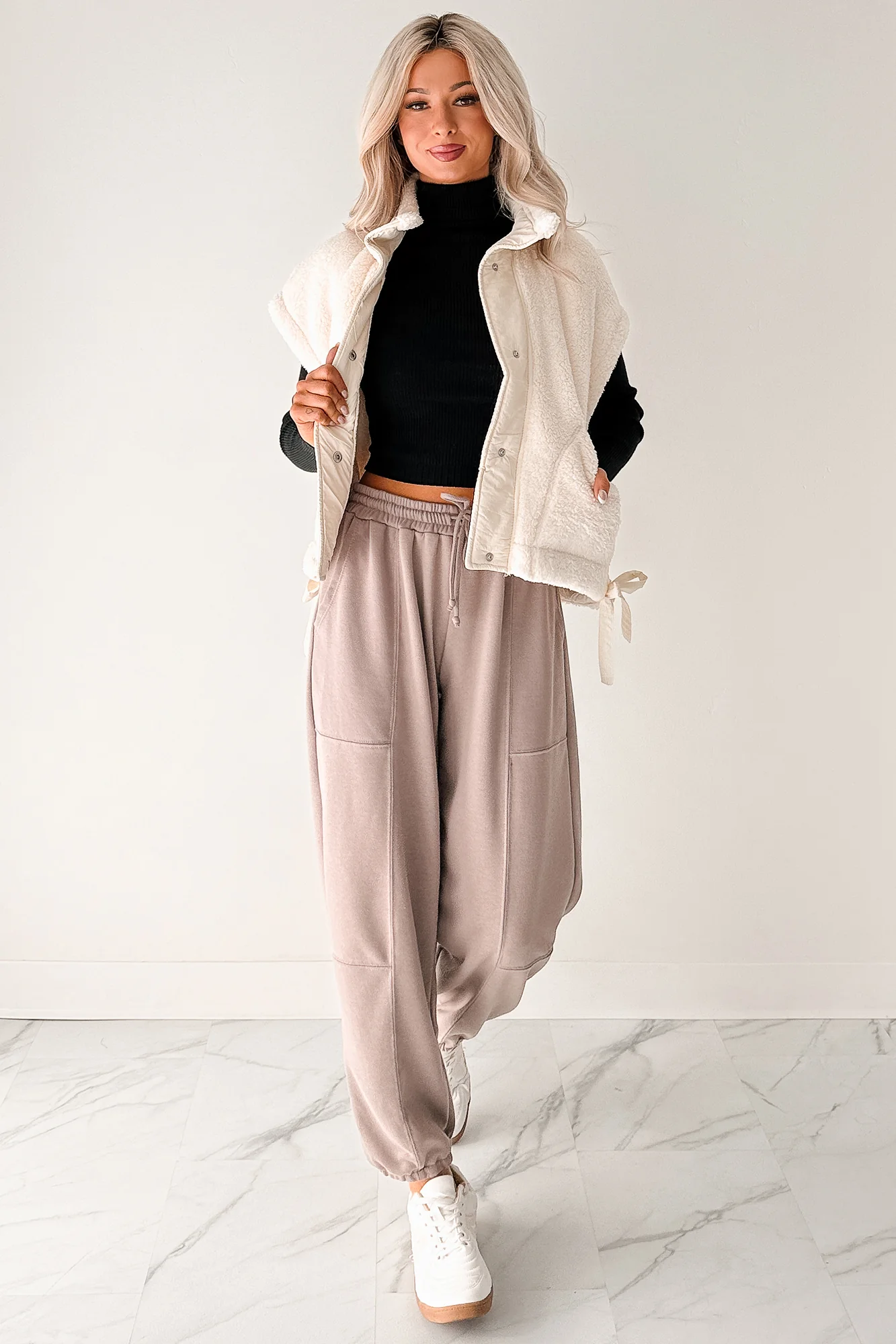 Winter Calmness Sleeveless Sherpa Vest (Ivory) - Image 2