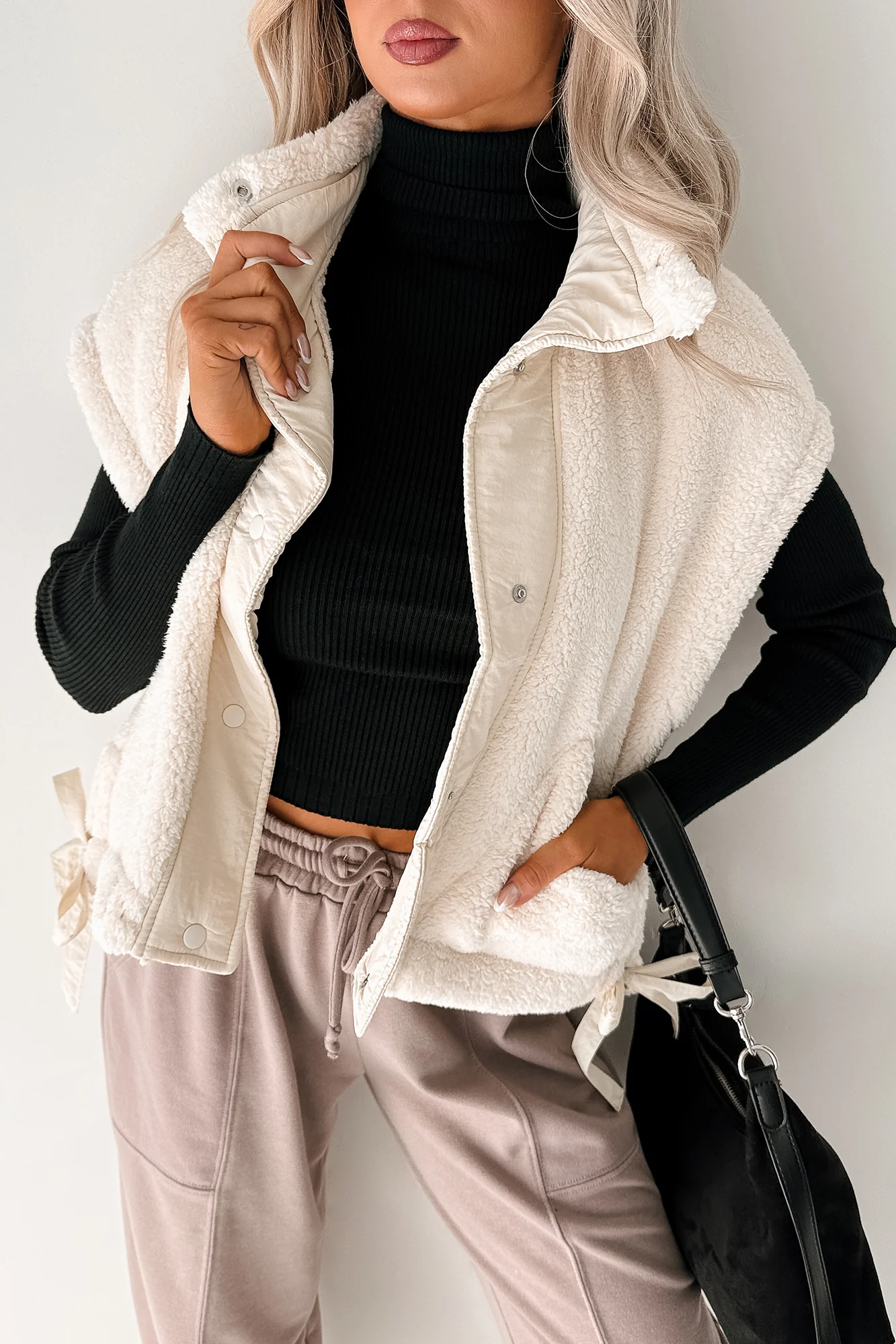 Winter Calmness Sleeveless Sherpa Vest (Ivory) - Image 5