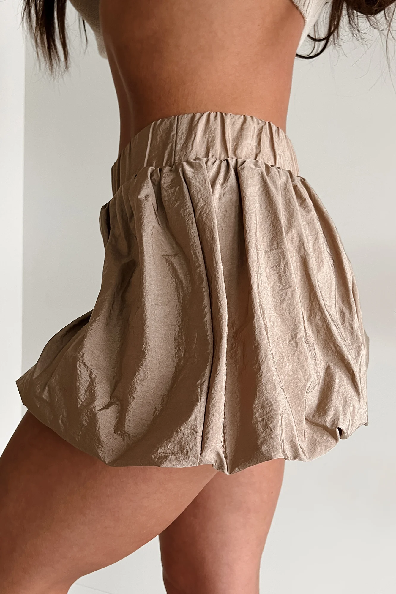 Yolanda Shorts Lined Bubbled Windbreaker Skirt (Khaki) - Image 4