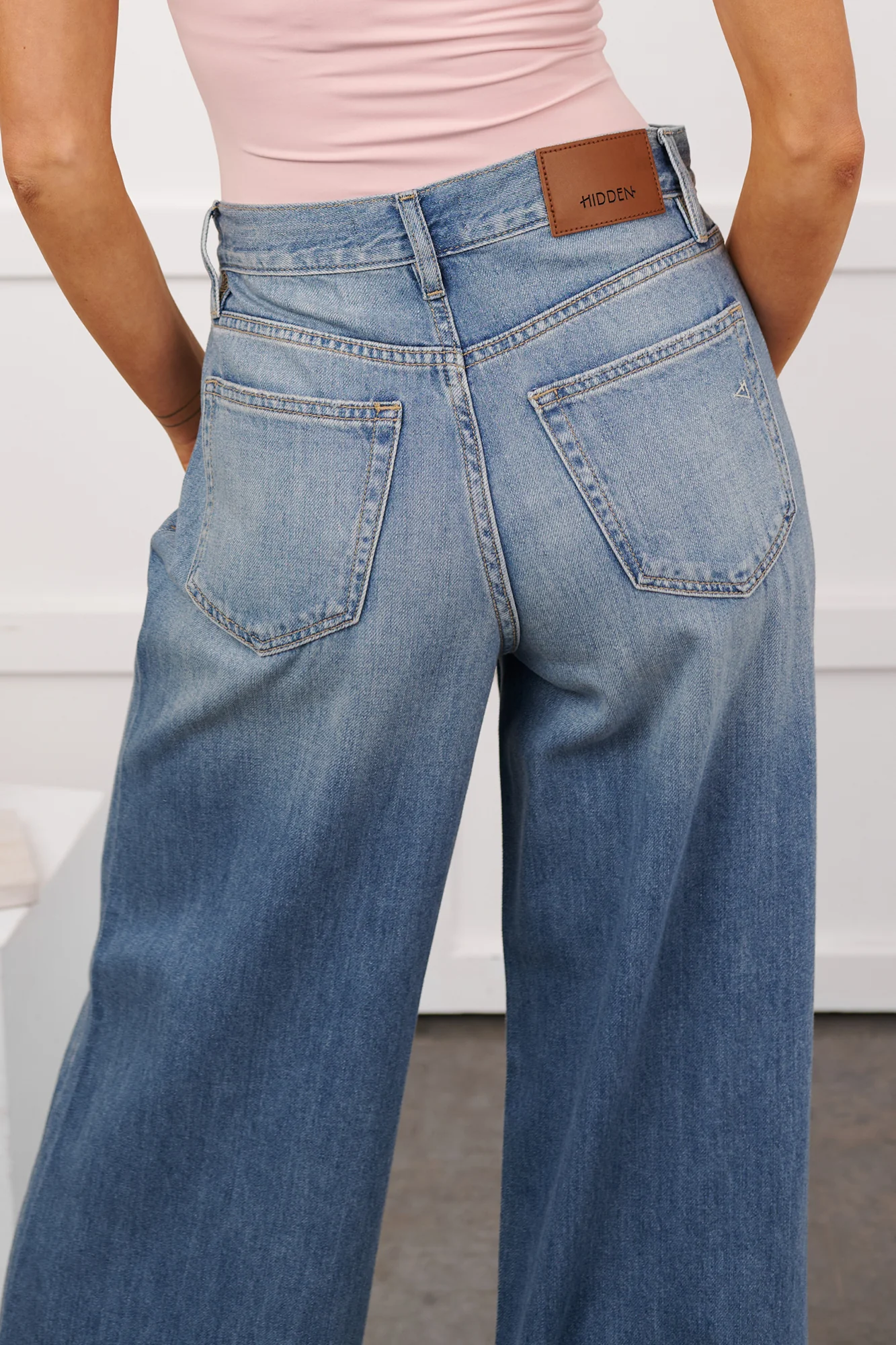 Zahir High Rise Wide Leg Hidden Jeans (Medium) - Image 5